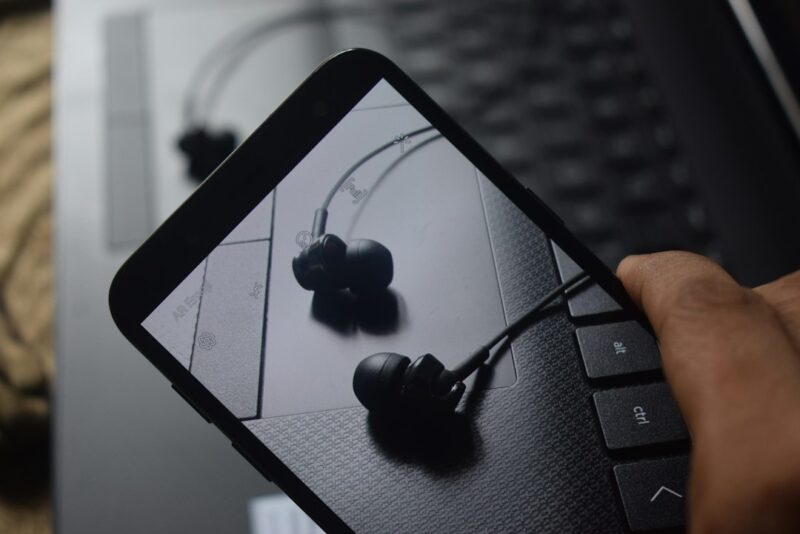 How to View Secret Audio Messages on Messaging Apps