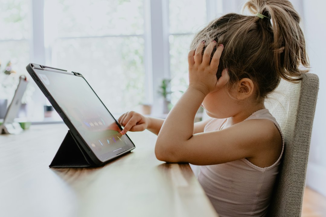 Best Literacy Apps for Teaching Children to Read and Write